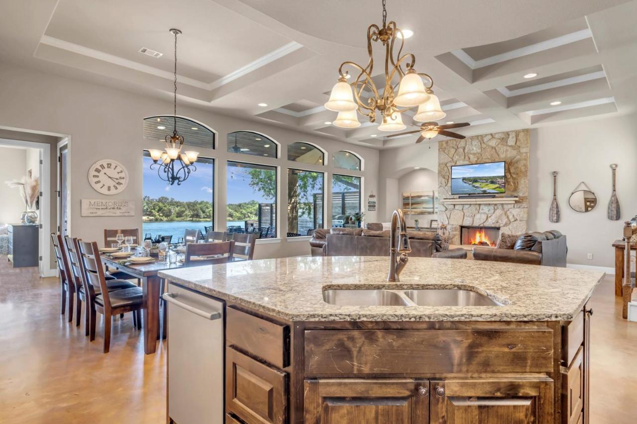 119 Christopher Concierge Services Available Kingsland Extérieur photo